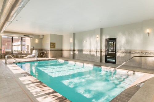 Hotelscom - Deals Discounts For Hotel Reservations From Luxury Hotels To Budget Accommodations