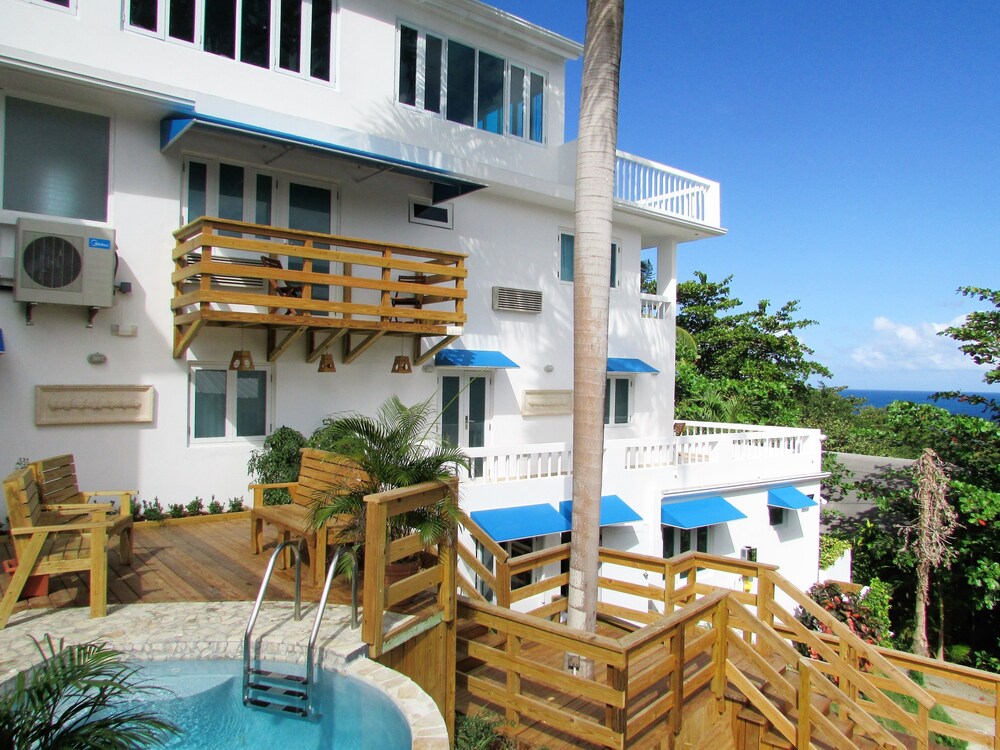 Book Serenity Rincon Guesthouse in Rincon | Hotels.com