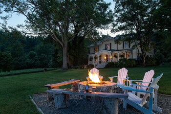 Top 10 Hotels In Lovingston Virginia