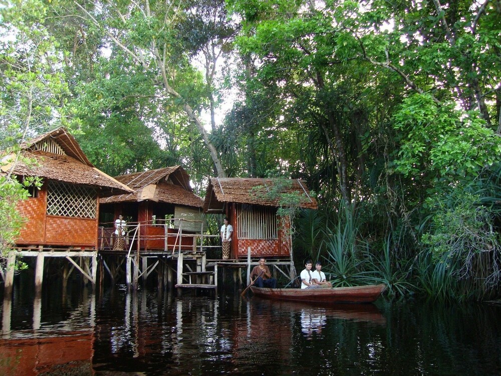 Book Mutiara Beach Resort in Bintan Hotels.com