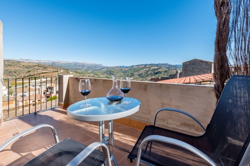 Hotel Restaurant Cal Llop Gratallops Spain Gratallops Hotel Discounts Hotels Com