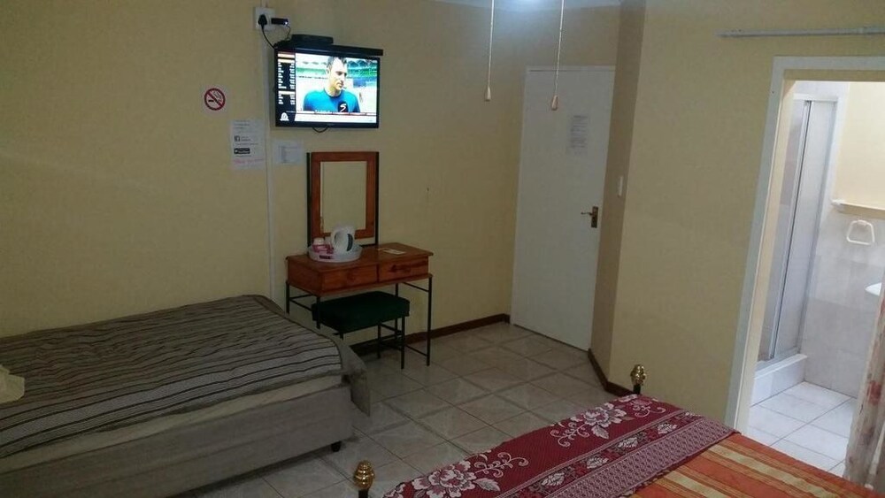 Ebenezer Guest House Bluewater Bay in Port Elizabeth Book on