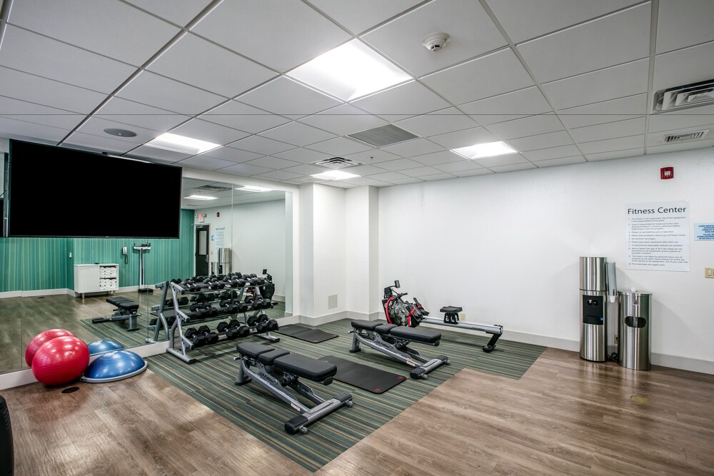 Book Holiday Inn Express Suites Jersey City North Hoboken In Holiday Inn Express Suites Jersey City North Hoboken