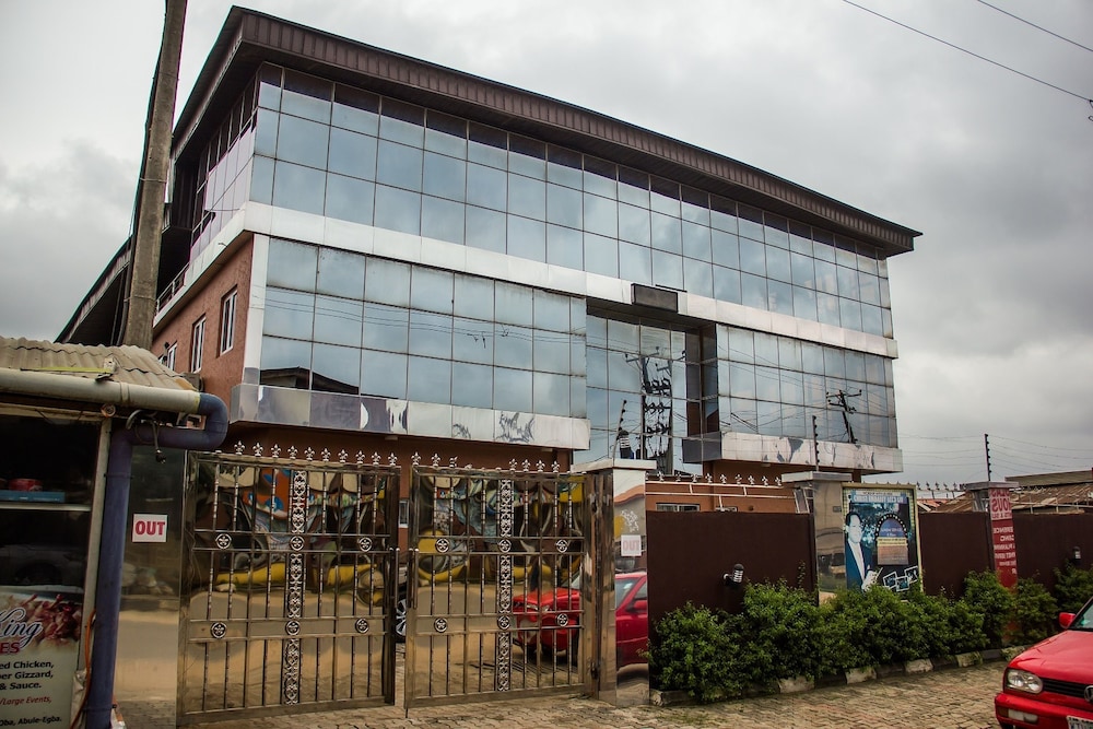 Glasshouse hotel and suites lagos Glasshouse hotel and suites lagos