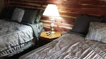 15 Closest Hotels To Truman Lake In Clinton