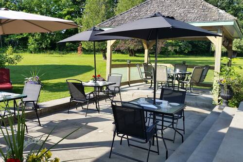 Book Gîte Du Domaine De La Pomme D Api In Orford Hotels Com Book Gîte Du Domaine De La Pomme D Api, Giant Food Patio Umbrella