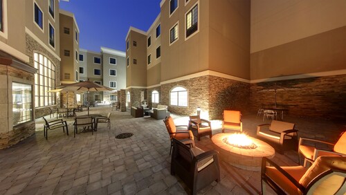 Top Pet Friendly Hotels In Howell Michigan Hotelscom