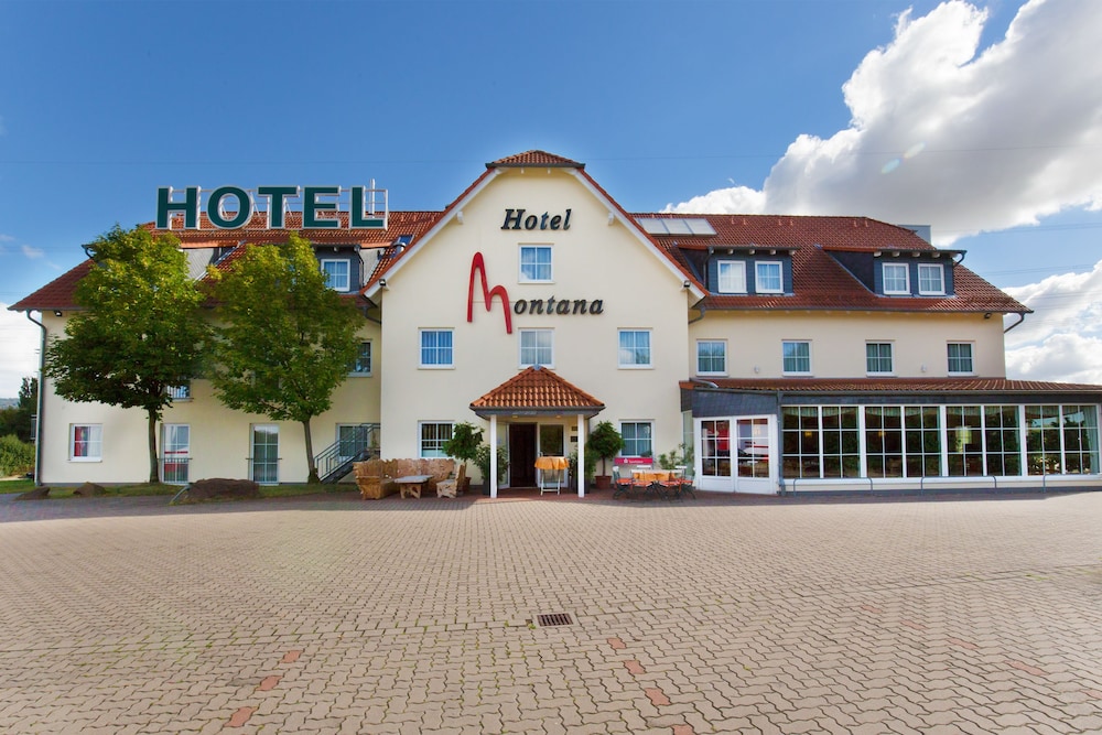 Book Hotel Montana Lauenau In Hotels Hotel Montana Lauenau