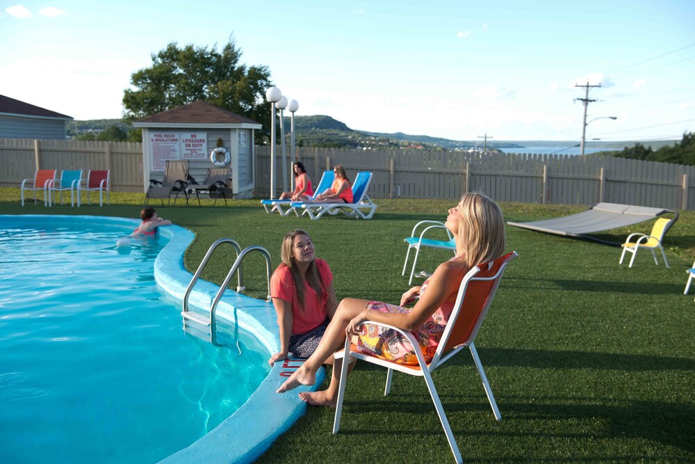 Book Clarenville Inn in Clarenville