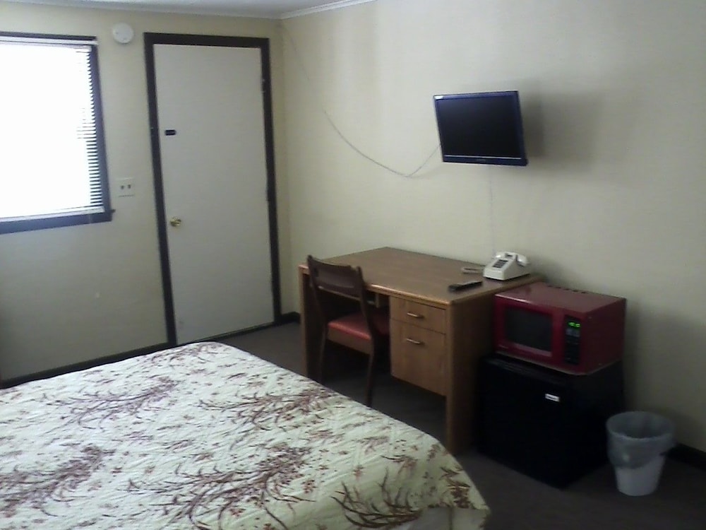 Book Moonlight Motel In Olean Hotels Moonlight Motel Olean Guest Room