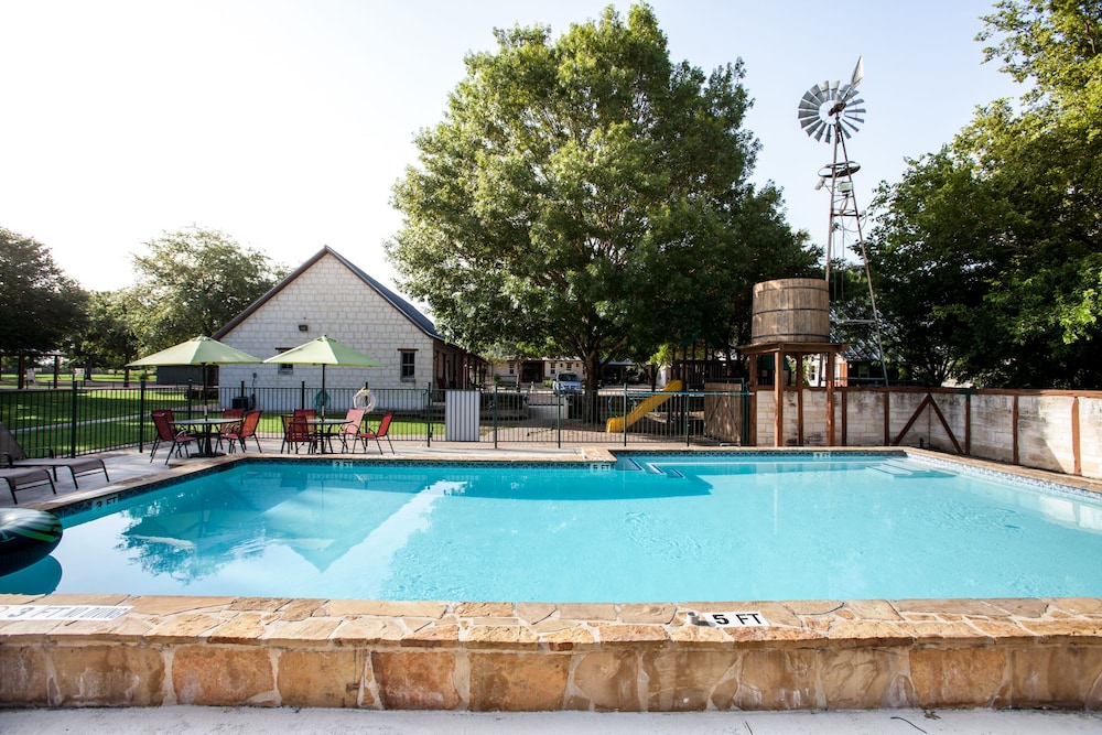 Book Gruene Cottages In New Braunfels Hotels Gruene Cottages New Braunfels