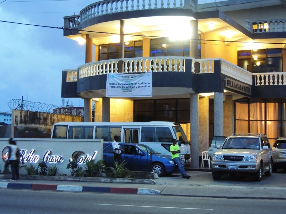 Book Bella Casa Hotel in Monrovia