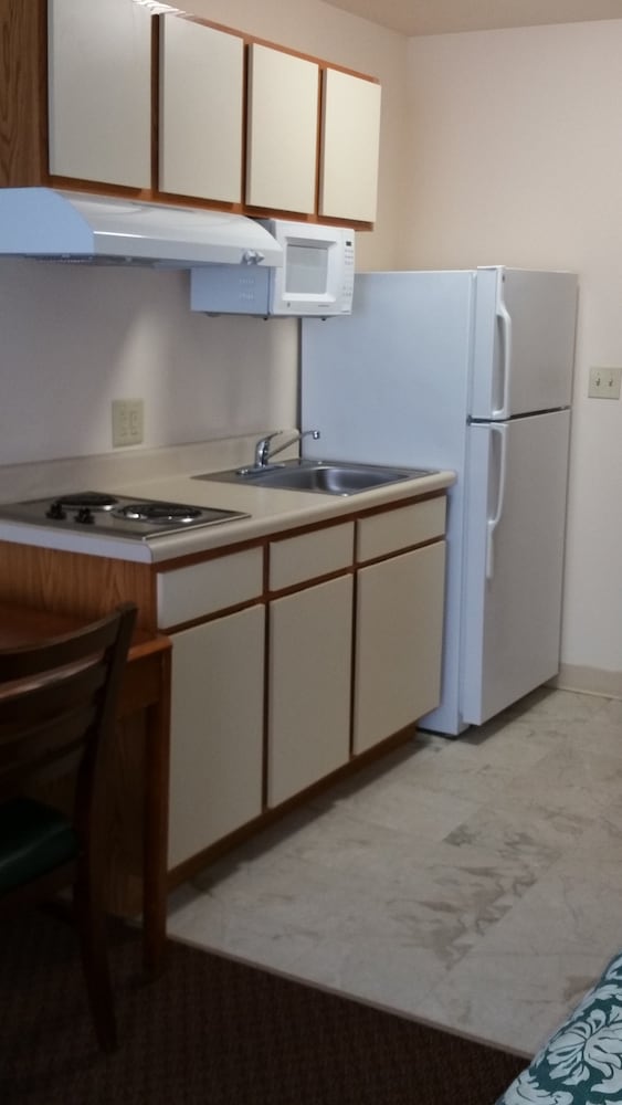 Book Stay Lodge Thomasville Nc In Hotels Stay Lodge Thomasville Nc Standard Room In Kitchenette