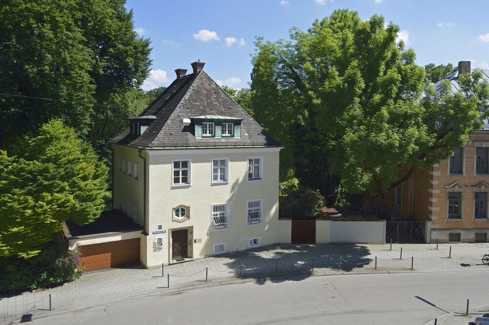 Residenz Am Englischen Garten In Munchen Hotels Com
