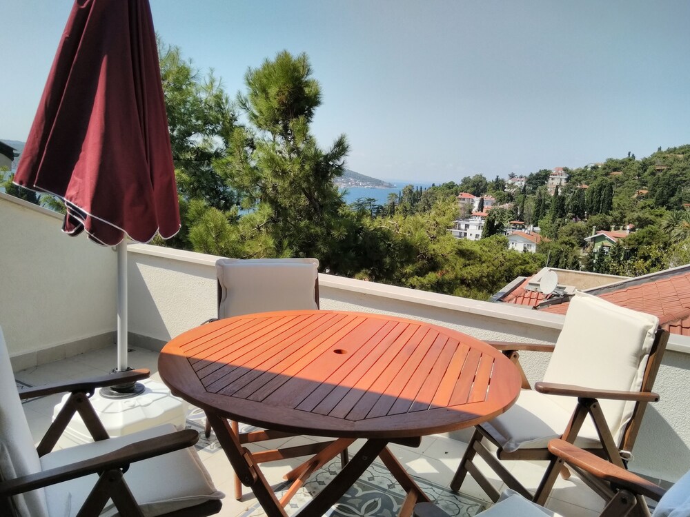 Asiklar Butik Otel Adalar Hotels Com