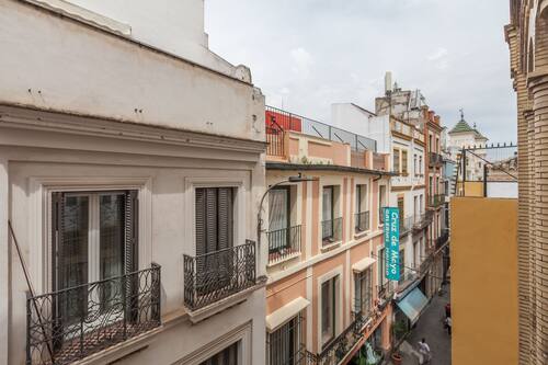 Book Apartamentos Cuna 41 In Seville Hotels Com Book Apartamentos Cuna 41 In Seville Hotels Com