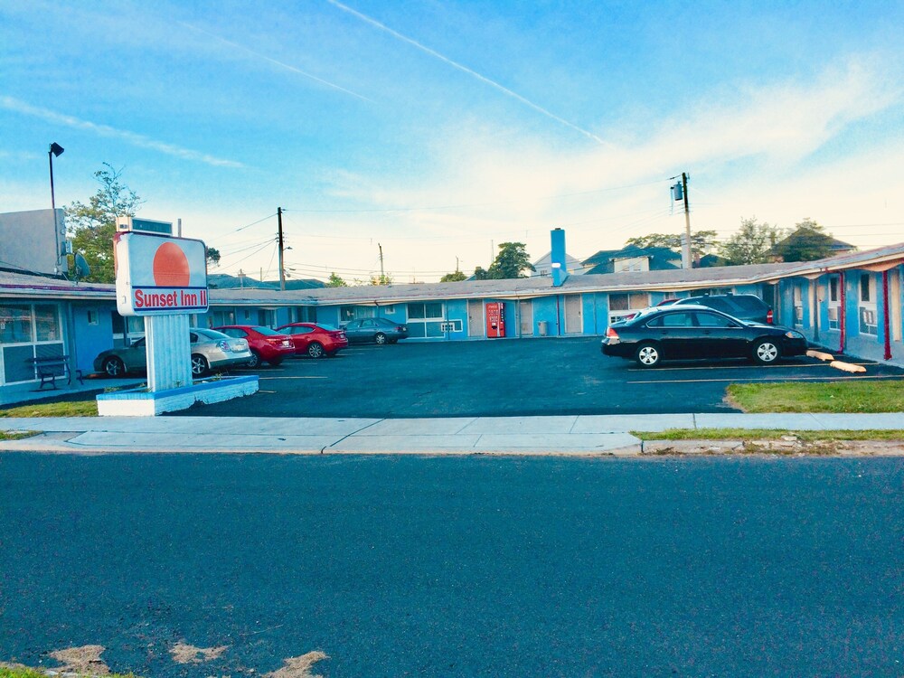 Book Sunset Inn In Atlantic City Hotels Com