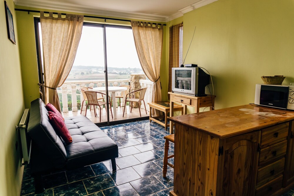 Apart Hotel Maitencillo Puchuncavi Chile Puchuncavi Hotel Discounts Hotels Com