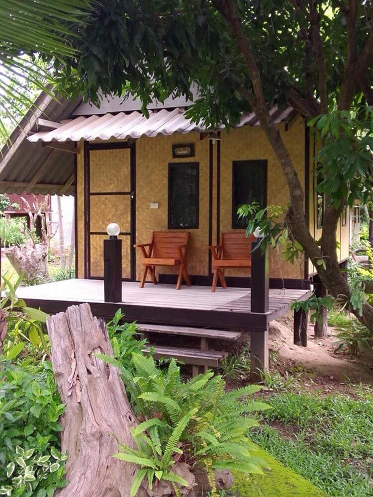 拜城拜县香蕉楼酒店