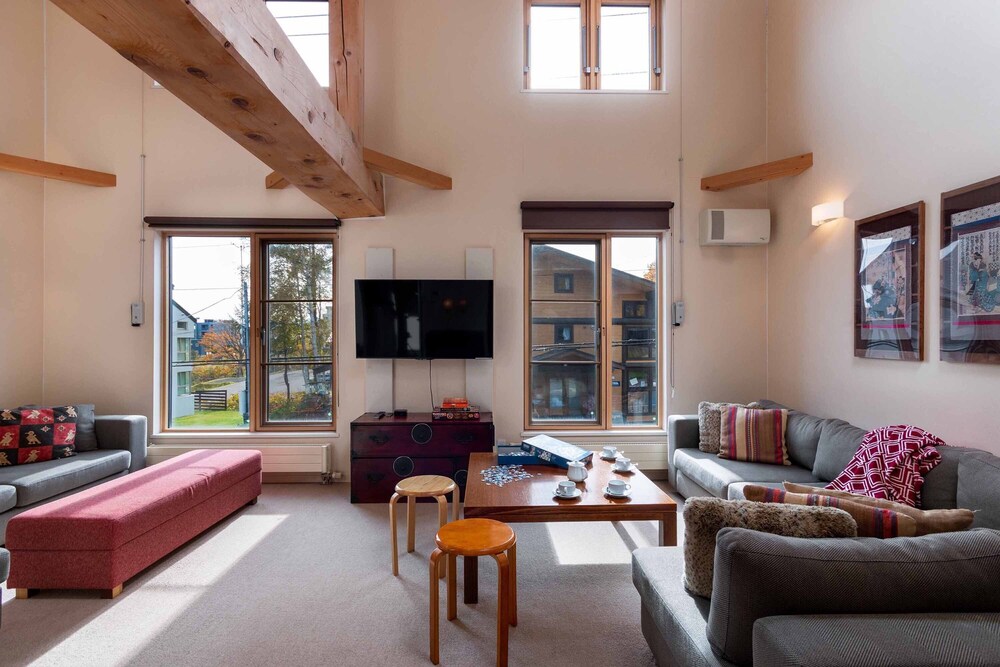 木屋, 5 间卧室 - 起居室