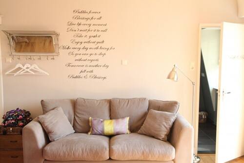 book bubbles and bed in bilthoven hotels com