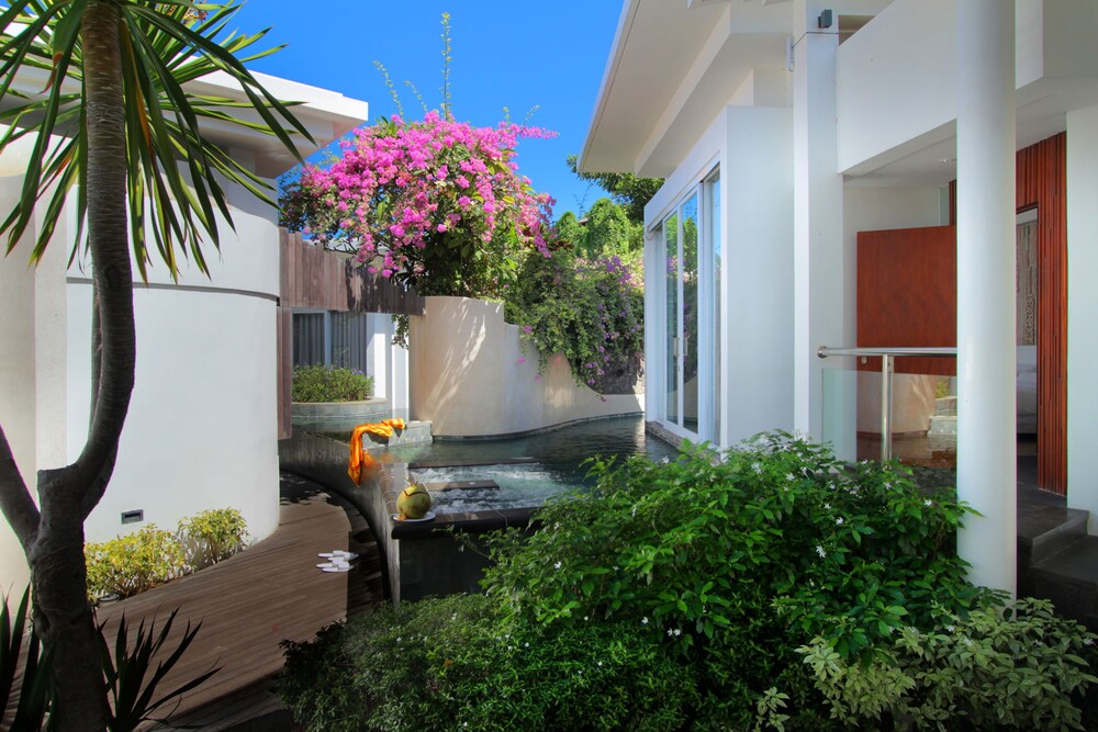 Book Taman Mesari Luxury Villas Seminyak In Seminyak Hotels Com