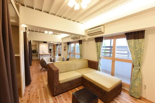 Backpacker S Hotel Noosa Japan In Takatsuki Tonda バルコニーがある高槻の基本的な設備のあるゲスト ルーム 宿泊予約はホテルズドットコム Backpacker S Hotel Noosa Japan In Takatsuki Tonda バルコニーがある高槻の基本的な設備のあるゲスト ルーム 宿泊予約はホテルズドットコム