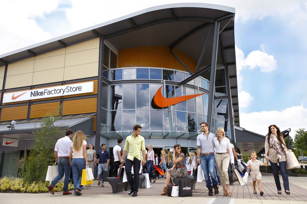 FoxTown Factory Stores