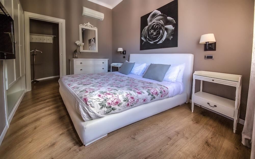 Book Maxim bed and breakfast Suite Rooms in Palermo | Hotels.com Book Maxim bed and breakfast Suite Rooms in Palermo | Hotels.com