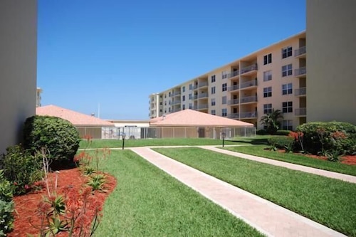 Book Sea Coast Gardens Iii 2 Bedroom Condo By Great Ocean Condos In New Smyrna Beach Hotels Com - Sea Coast Gardens Condos New Smyrna Beach Fl Book Sea Coast Gardens Iii 2 Bedroom Condo By Great Ocean Condos In New Smyrna Beach Hotels Com - Sea Coast Gardens Condos New Smyrna Beach Fl
