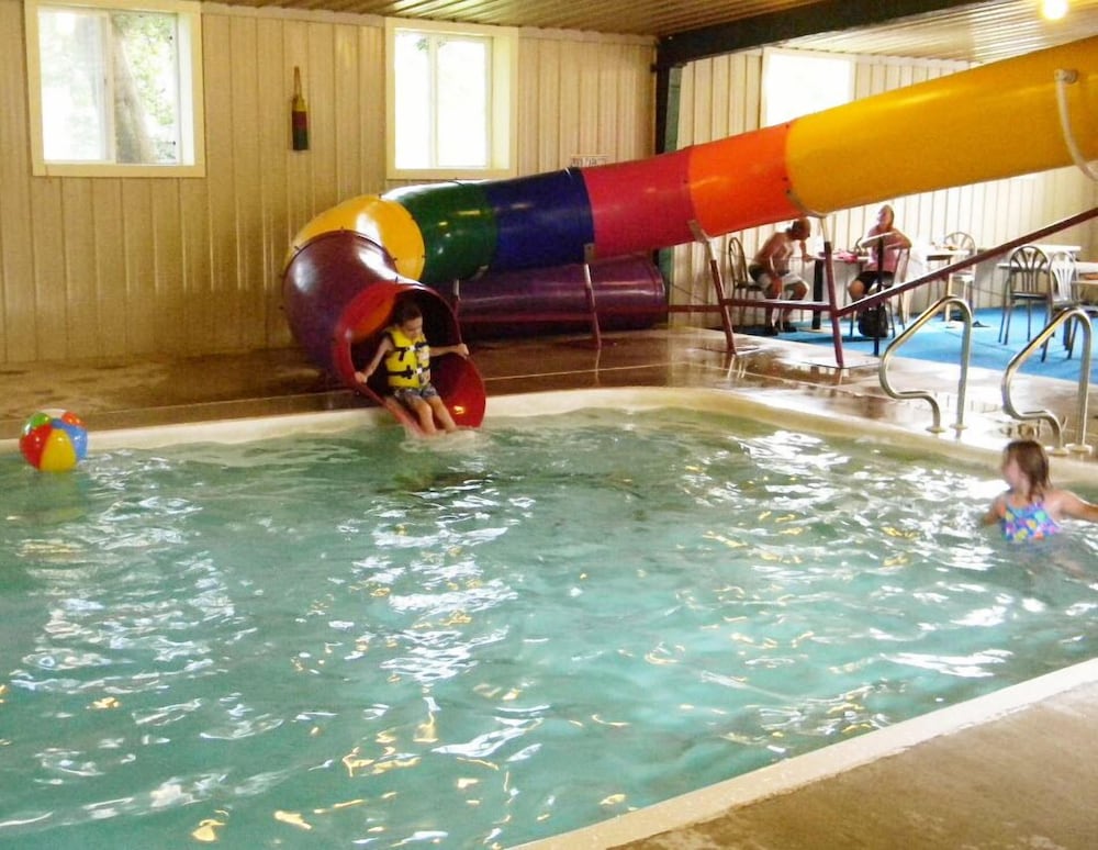 Book Little Shamrock Motel In Murfreesboro Hotels Little Shamrock Motel Murfreesboro Waterslide