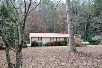 Top 10 Hotels In Ellijay Ga Caravan Parks In Ellijay