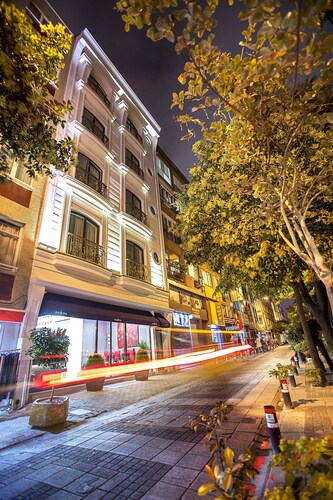 15 Closest Hotels To Medical Park Bahcelievler Hospital In Istanbul Hotels Com