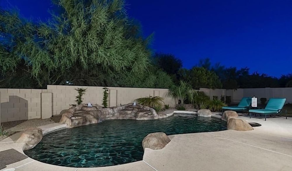 Book Dynamite By Signature Vacation Als In Cave Creek Hotels Dynamite By Signature Vacation Als Cave Creek Outdoor Pool