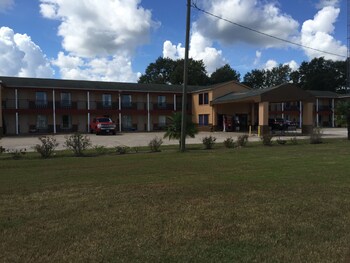 Top 10 Kinder Hotels Near Coushatta Louisiana