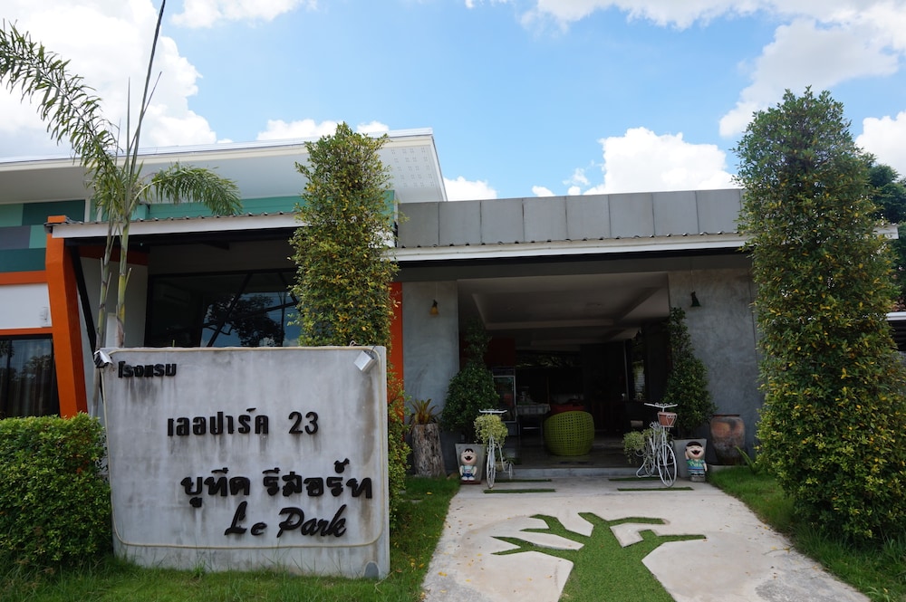 Le Park 23 Boutique Resort Roi Et Thailand Hotel Le Park 23 Boutique Resort Roi Et