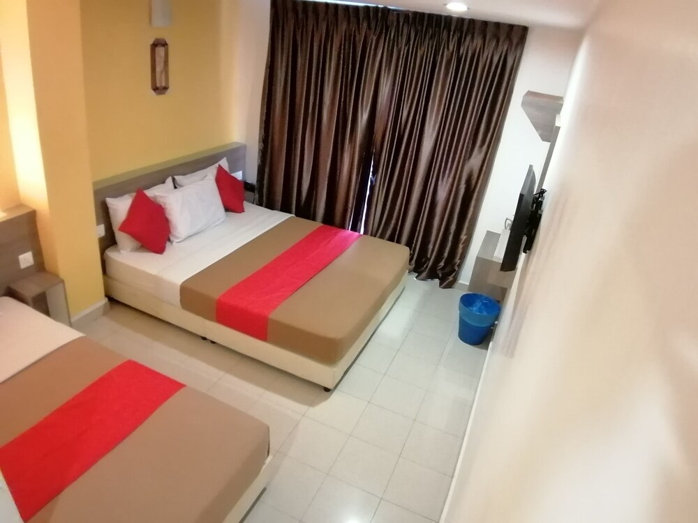Book Yellow Mansion Hotel Melaka Raya In Malacca City Hotels Com