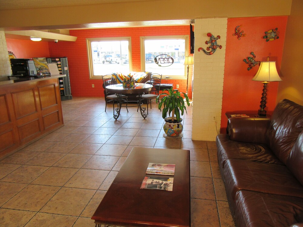 Book El Patio Inn San Angelo Texas Hotels Com El Patio Inn San Angelo Lobby Lounge