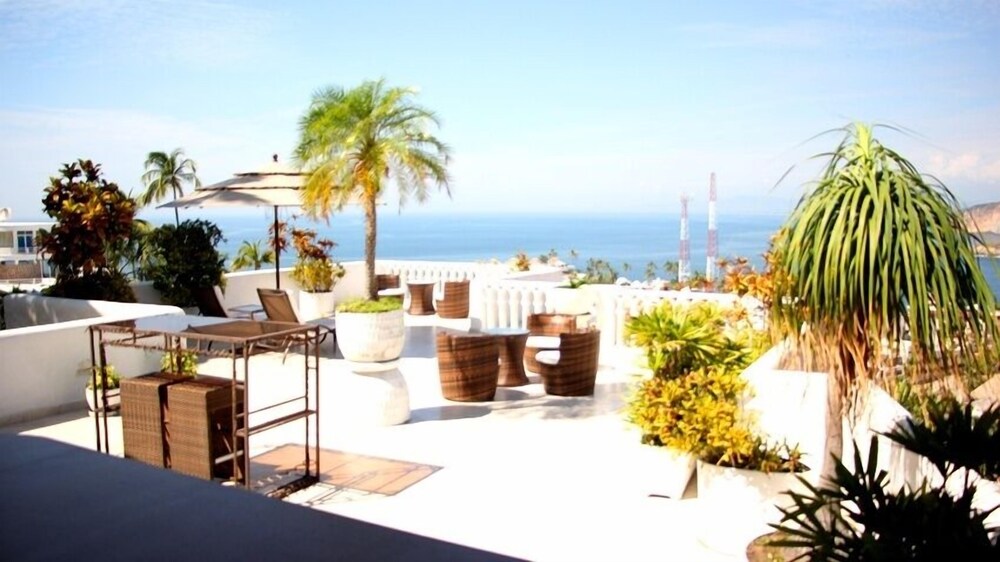 Villas Luna Marina Acapulco Mexico Hoteles En Acapulco Hoteles Com Somos la mas nueva y mejor oferta de servicios turisticos y hospedaje frente al mar en el 2do mejor clima del mundo,playas!. villas luna marina acapulco mexico