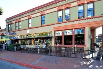 15 Closest Hotels To Seaport Village In San Go