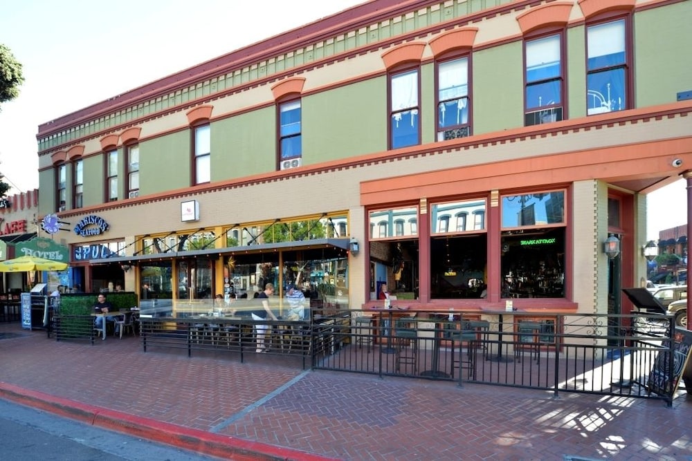 Book Gaslamp Quarter Hotel in San Diego | Hotels.com
