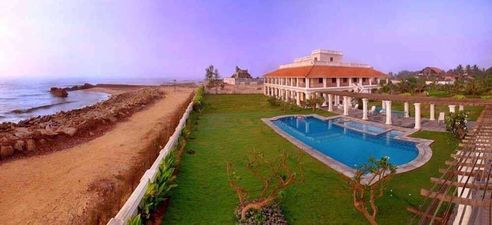 Book The Bungalow On Beach Tranquebar In Tarangambadi Hotels The Bungalow On Beach Tranquebar Tarangambadi