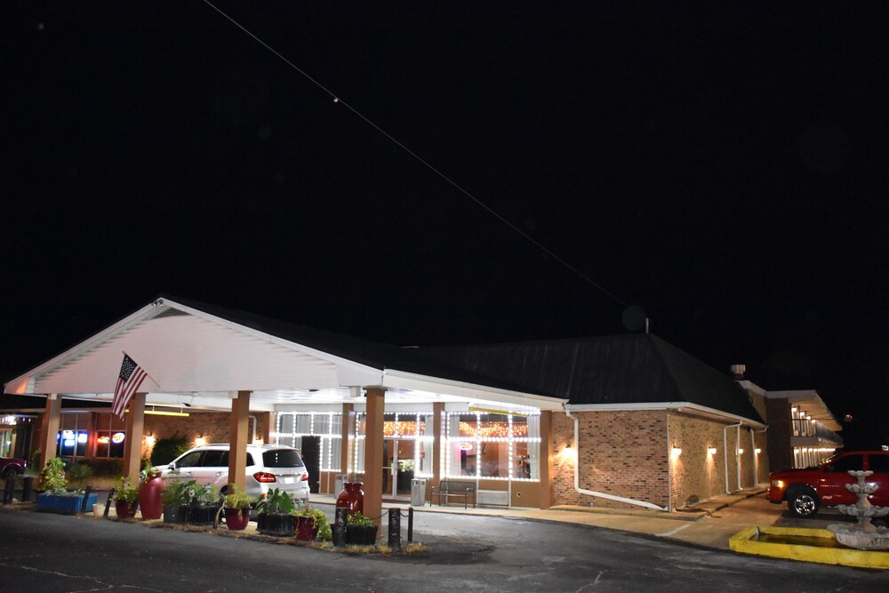 Book Corinth Inn Suites In Hotels Corinth Inn Suites