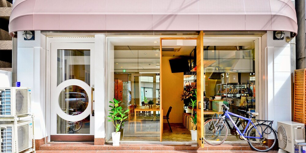 Beehive Hostel Osaka Osaka Japan Osaka Hotel Discounts Hotels Com