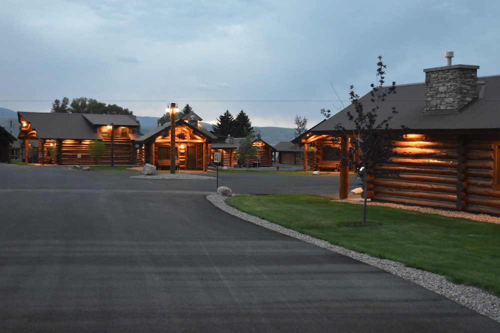 Book Kodiak Mountain Resort In Afton Hotels Kodiak Mountain Resort Afton