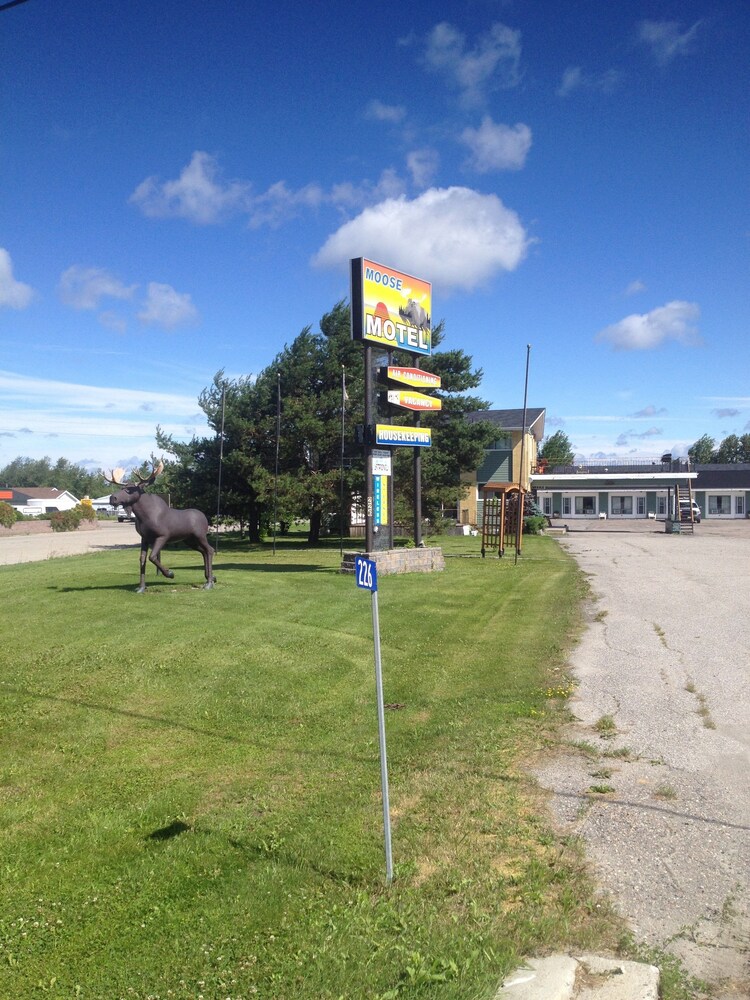 Moose Motel, Smooth Rock Falls 2018 Updated Price, Reviews & HD
