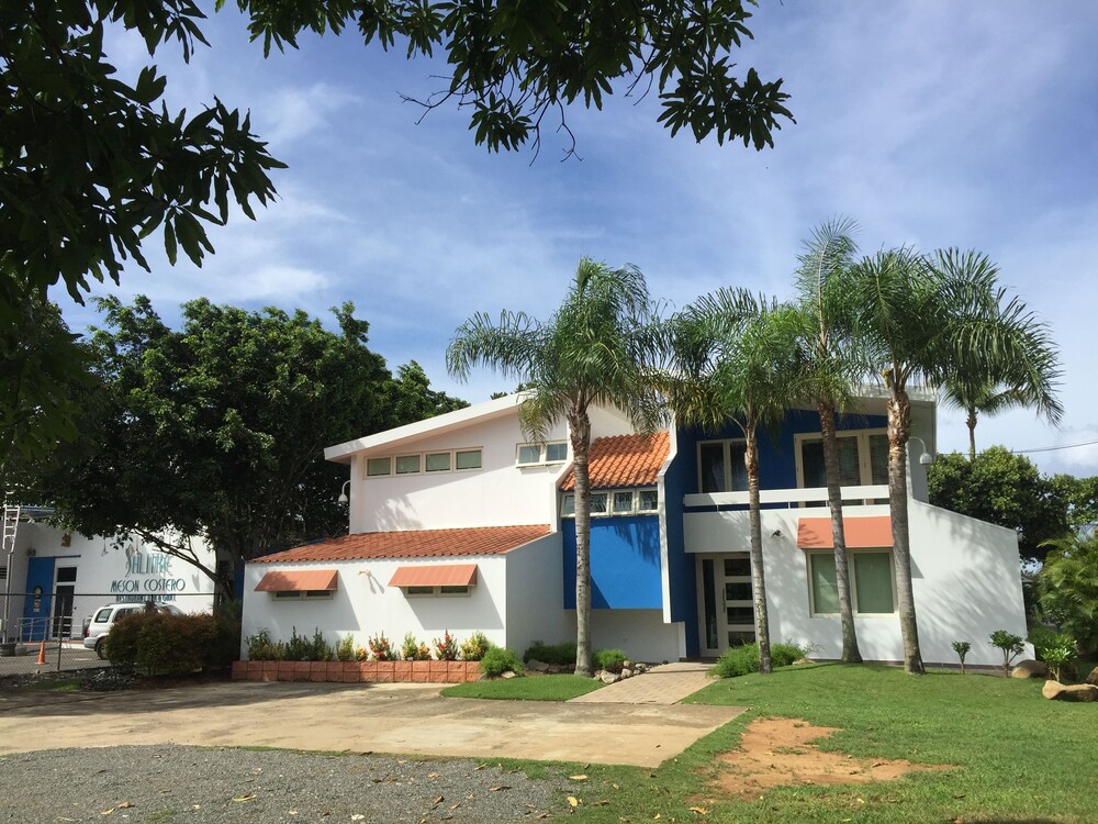 Book Vacation Rentals at Salitre in Arecibo
