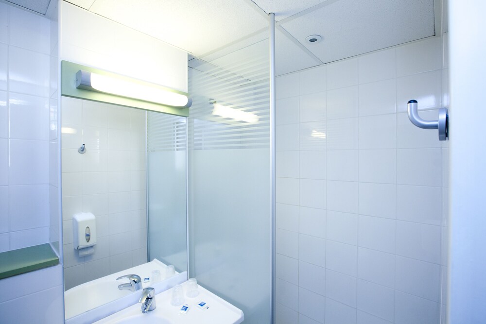 book ibis budget marseille vieux port in marseille hotels com