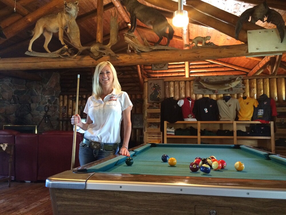 Air Dale Fishing And Hunting In Wawa Book On Hotels