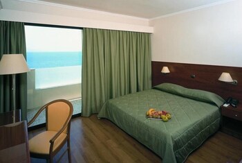 Φωτογραφία του Marion Hotel, Λουτράκι-Άγιοι Θεόδωροι